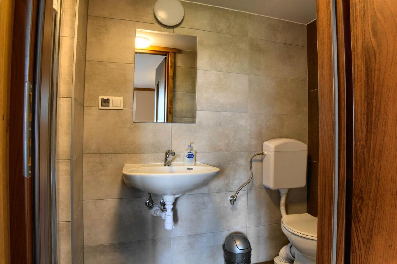 Osrodek Wypoczynkowy U Bartka Bed & Breakfast Czerwienne Ngoại thất bức ảnh