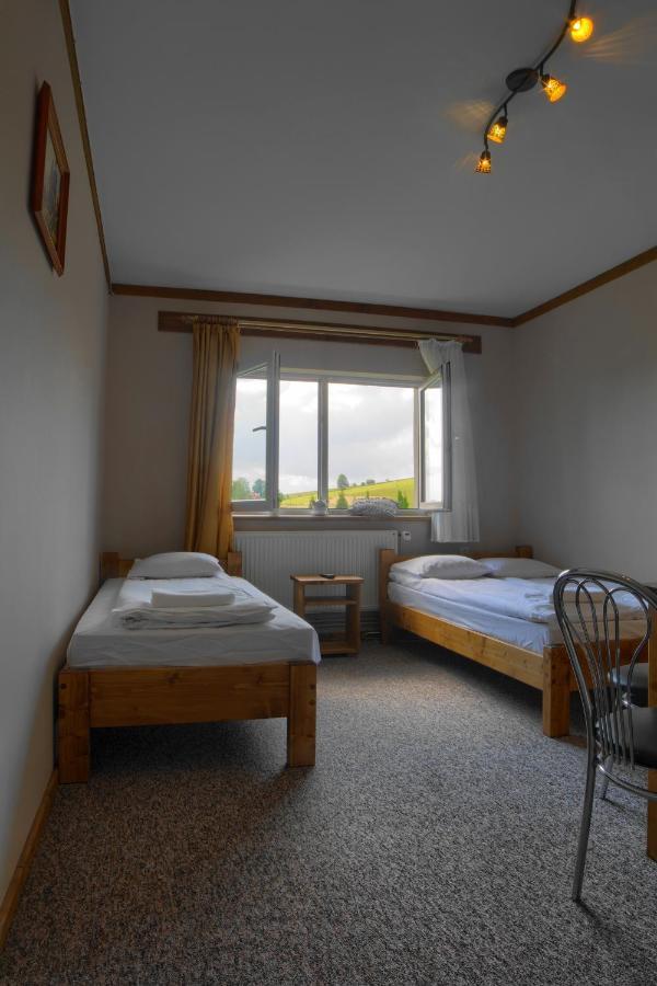 Osrodek Wypoczynkowy U Bartka Bed & Breakfast Czerwienne Ngoại thất bức ảnh